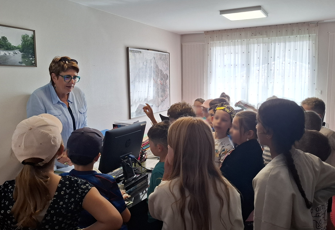 Visite bureau Mme le Maire