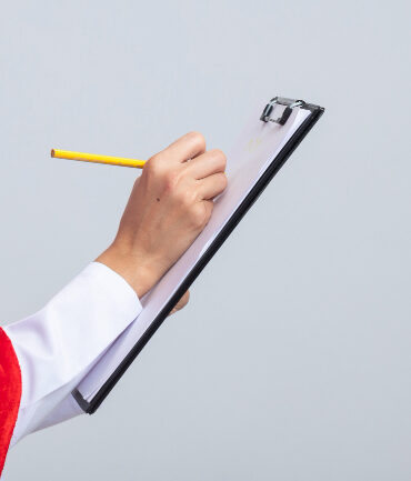 Personne qui répond à un questionnaire